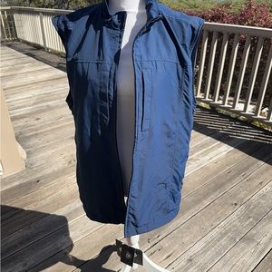 Best Selling travel vest, Men’s Blue Large ScotteVest with 26 pockets